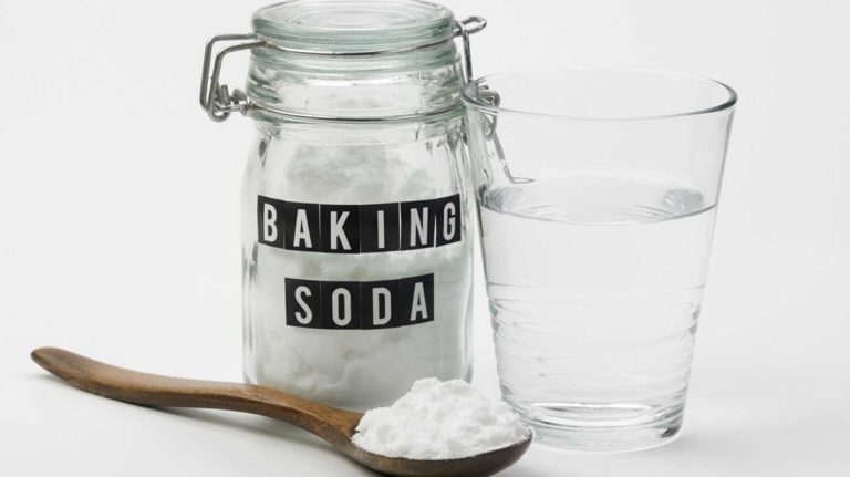Should You Really be Using Baking Soda on Your Face?