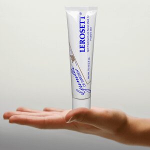 2.5-oz-CLAY-IN-HAND-2×2